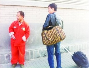 北京一环卫工人飚英语指路走红-『译网』